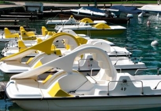  Tretbootverleih 